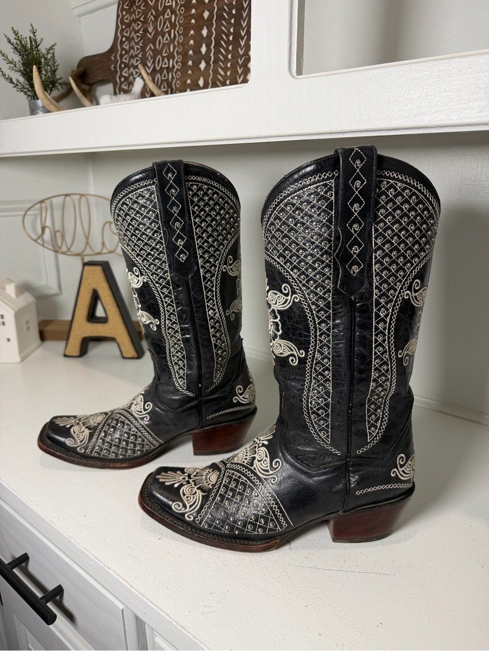Golden Guns Womens 8.5 Black Leather Embroidered Cowboy Boots Western